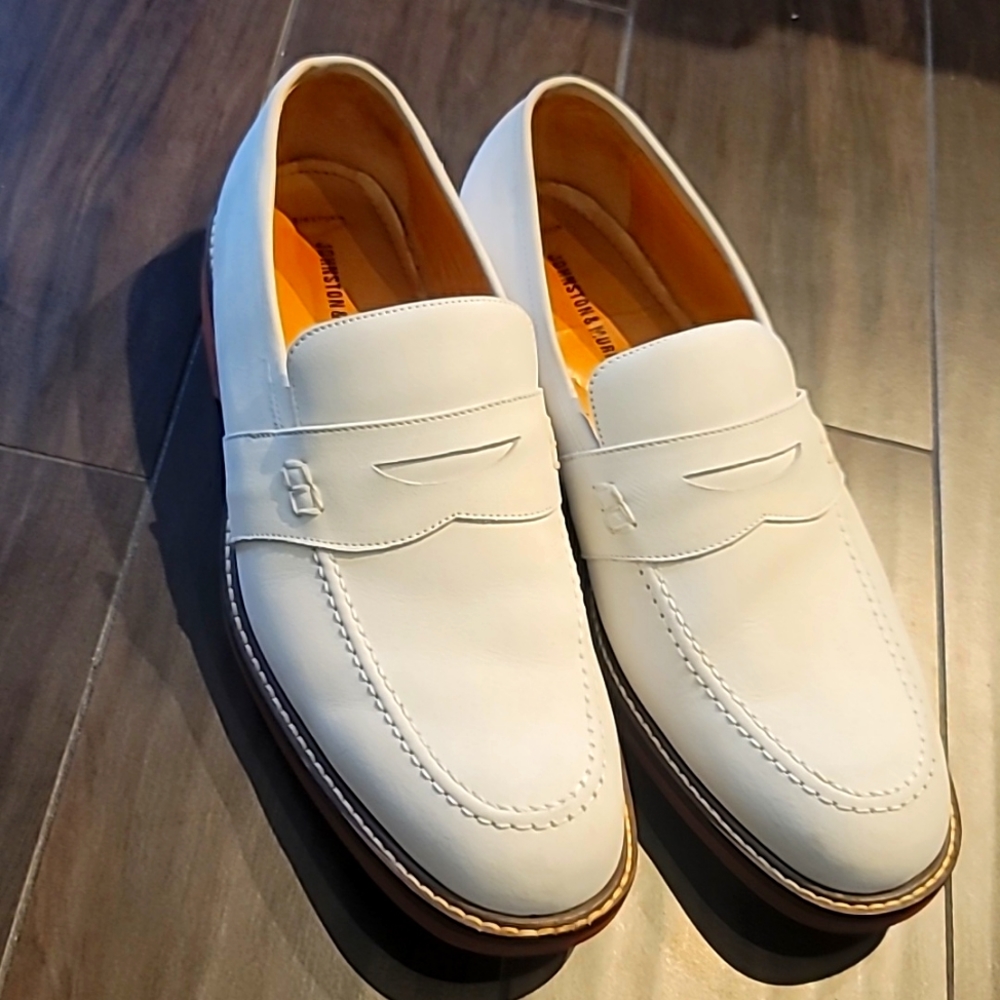 White Johnston & Murphy Penny Loafer